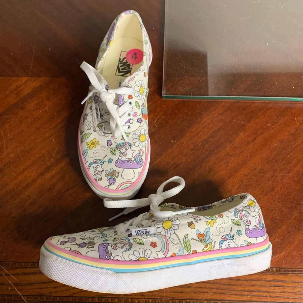 Girl’s Vans Unicorn Magical Print Low Top Sneakers